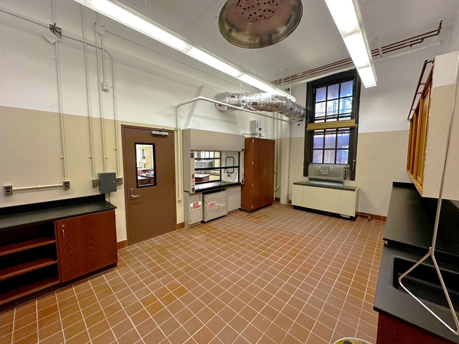 Spacious science lab with multiple stations.
